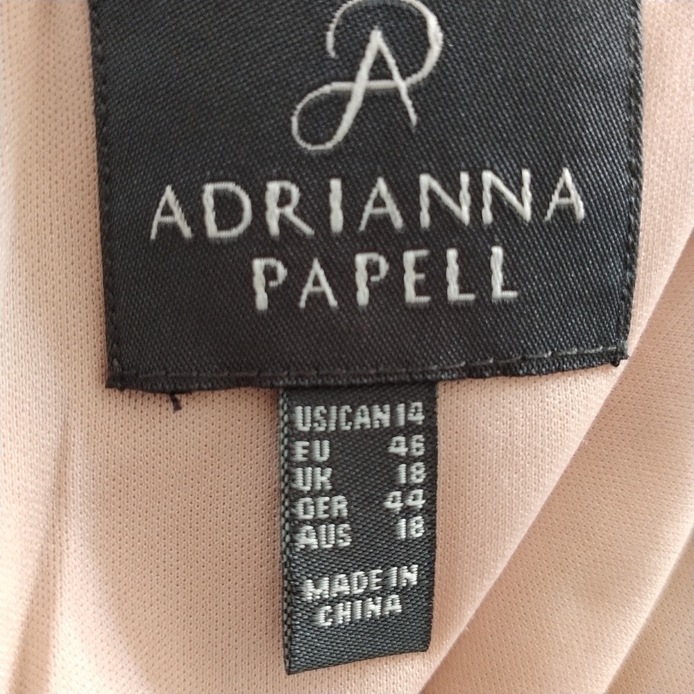 Adrianna Papell Black Lace Sheath Cocktail Dress With Neutral Lining. 14 - Picture 5 of 14